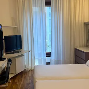 Hotel Les Arcades, Genebra